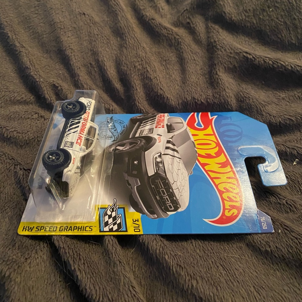 "🥦5/$25🥦" Hot Wheels '19 Ford Ranger Raptor - Picture 2 of 4